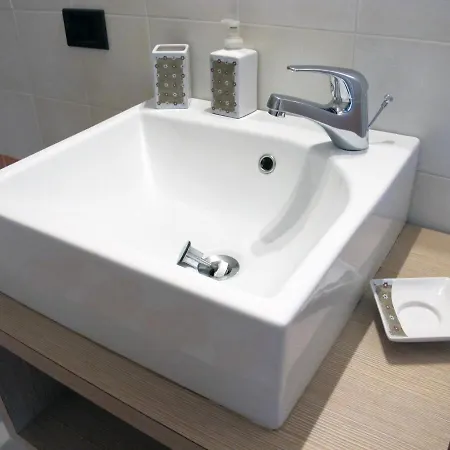 Casa Arcobaleno Apartments-room Feriegård Diano dʼAlba