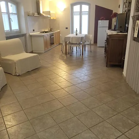 Casa Arcobaleno * Diano dʼAlba