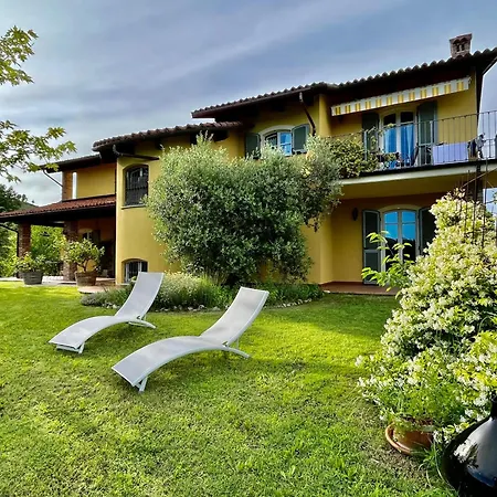 Casa Arcobaleno Çiftlik konaklama Diano dʼAlba