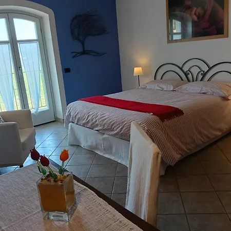 Çiftlik konaklama Casa Arcobaleno Diano dʼAlba